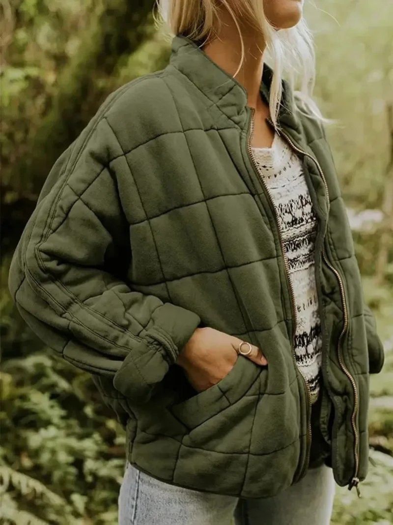 Iris Pikowana Kurtka o Eleganckim Oversize Kroju