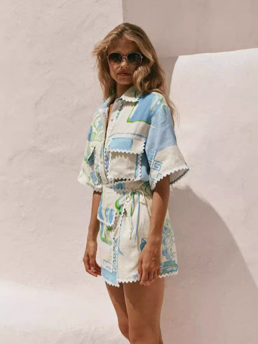 Zestaw w Kwiatowy Wzór – Krótki Rękaw i Kopertowa Mini Spódnica