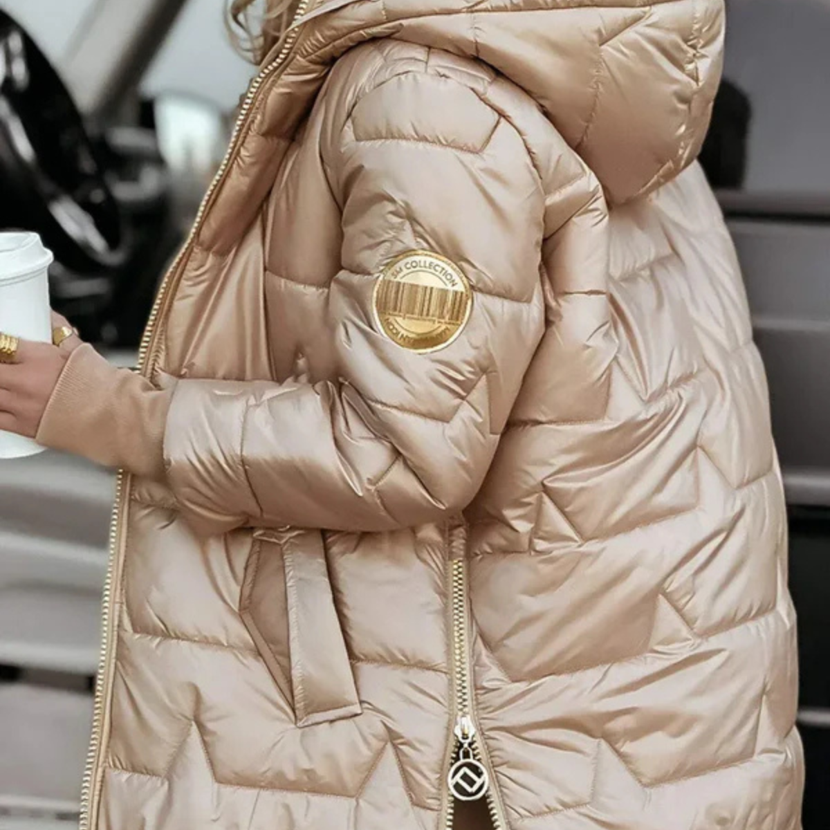 Tess | Elegancki płaszcz zimowy z kapturem i pikowaną podszewką